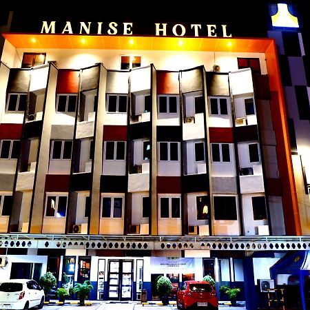 Manise Hotel Ambon Exterior photo