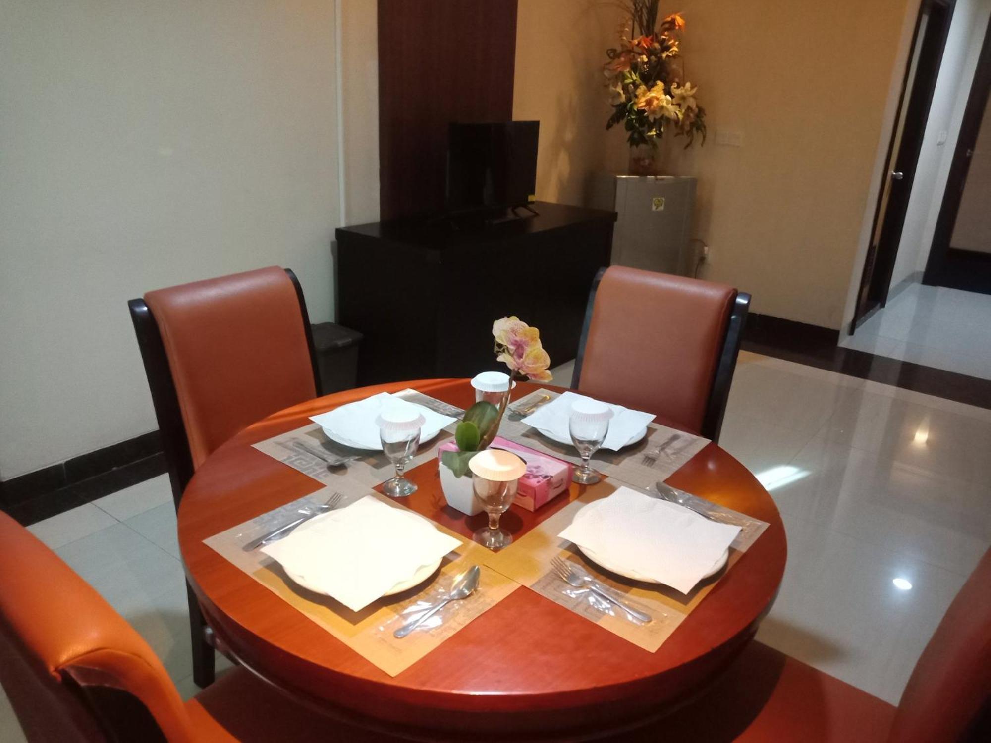 Manise Hotel Ambon Exterior photo