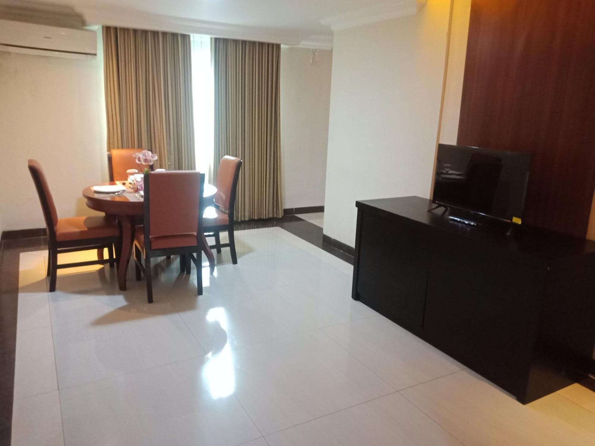 Manise Hotel Ambon Exterior photo