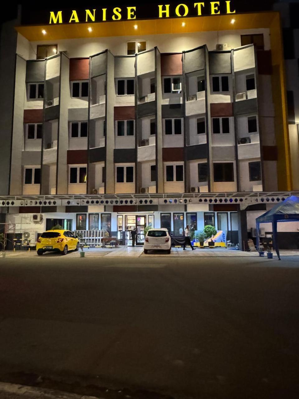 Manise Hotel Ambon Exterior photo