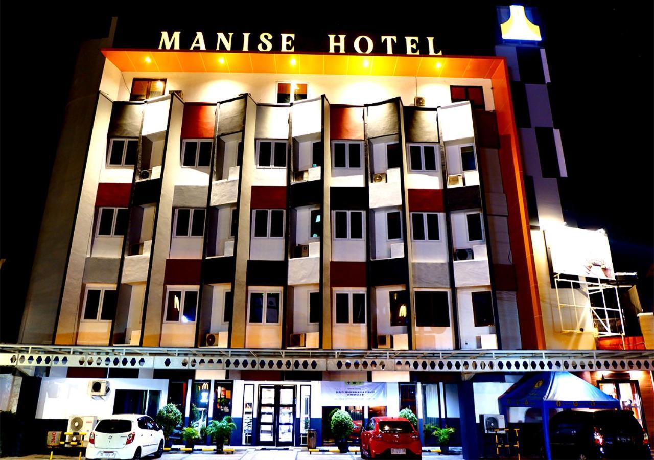 Manise Hotel Ambon Exterior photo